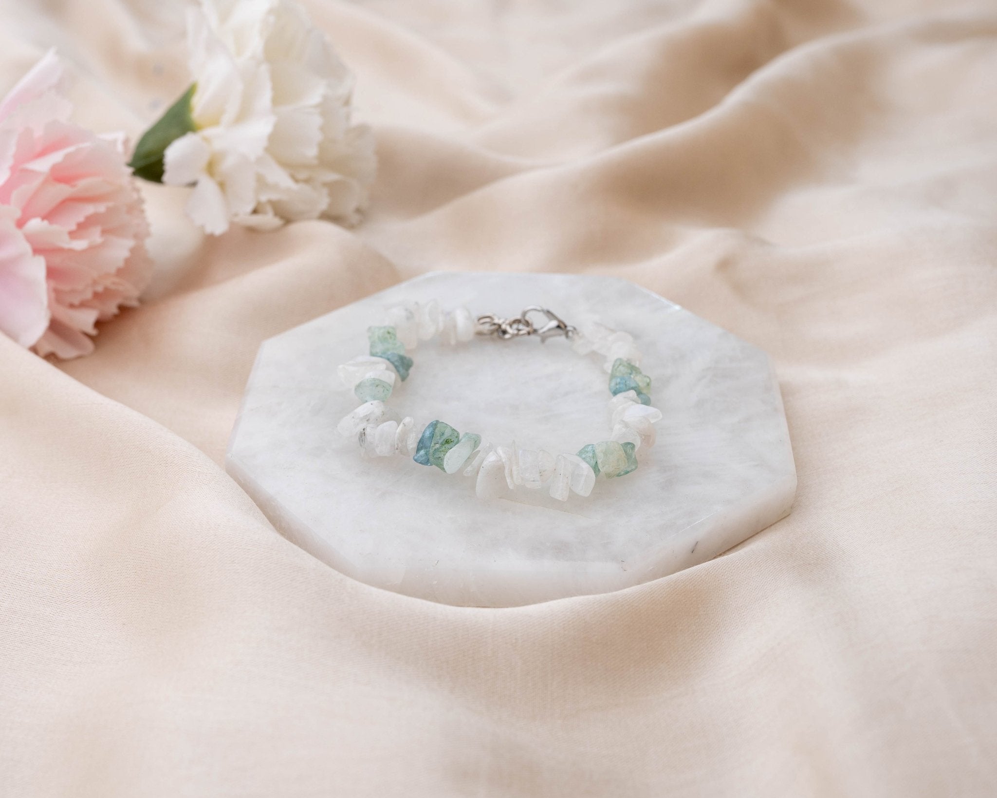🎁 Aquamarine & Moonstone Bracelet (100% off)