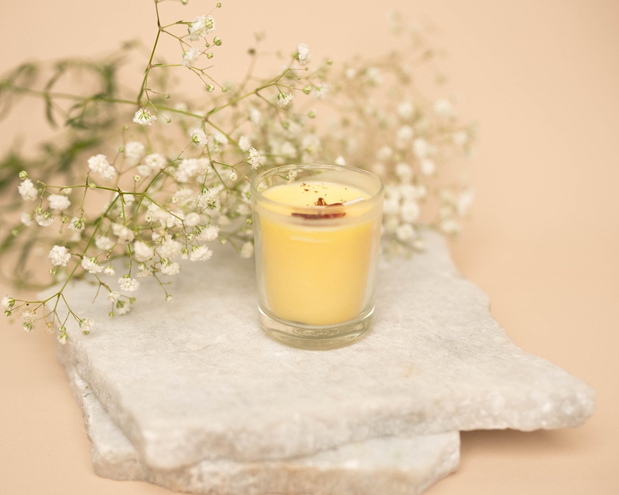 Sandalwood Scented Yellow Agate Candle